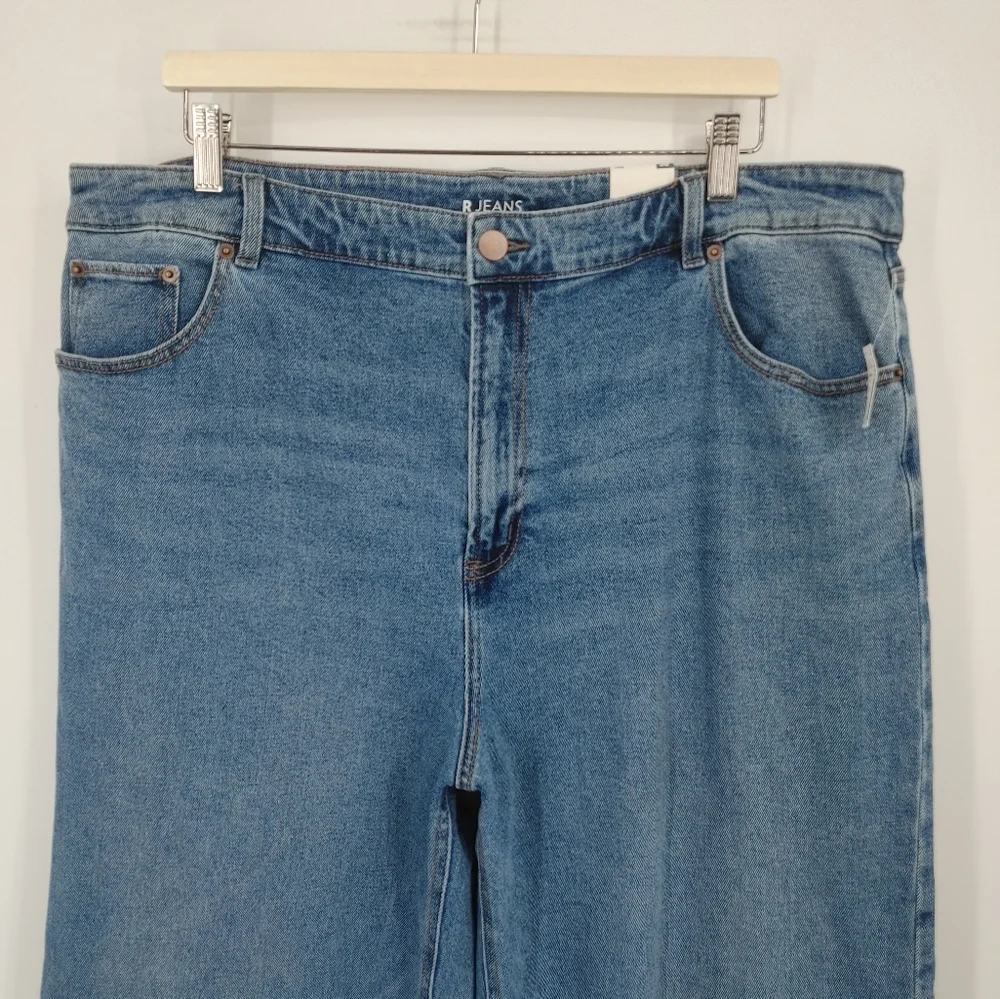 Reitman’s Wide Leg Jeans - Picture 3 of 9